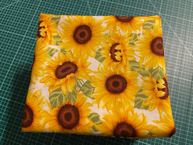 Sunny Sunflowers by Studio E Fabric Bundle, FQs Bundle Fabric, Honey Bee Cotton Fabric, Sunflower Panel, Sunflower Blocks, Bee Fabric