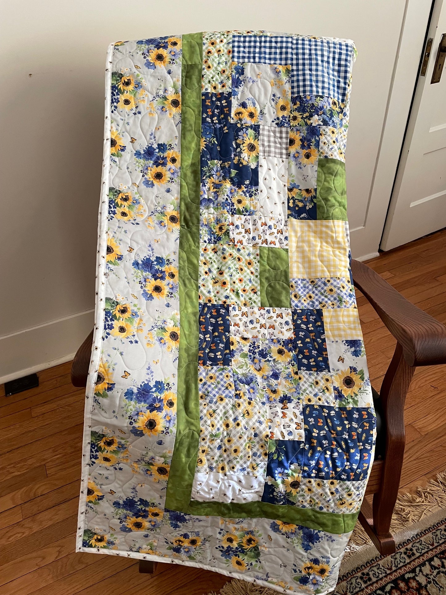 Sunflower Bouquets Beginner Quilt Kit Easy as ABC and 123 Pattern for Lap Size Quilt