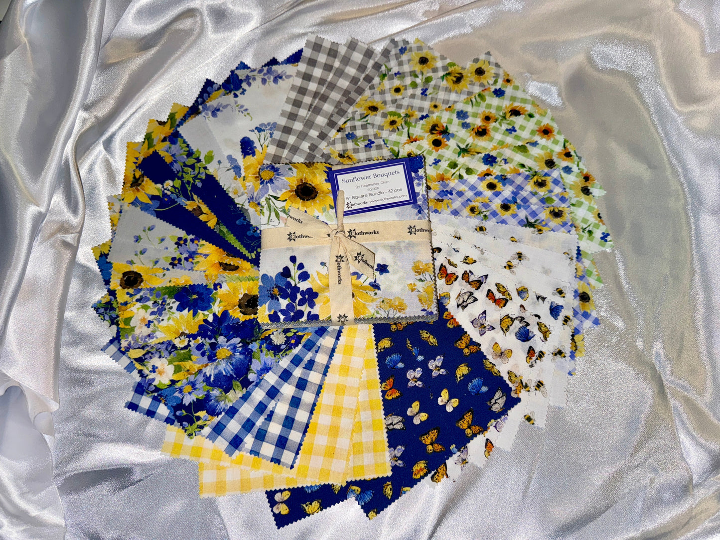 Clothworks precut Sunflower Bouquets Precut 5" Squares by Heartherlee Chan