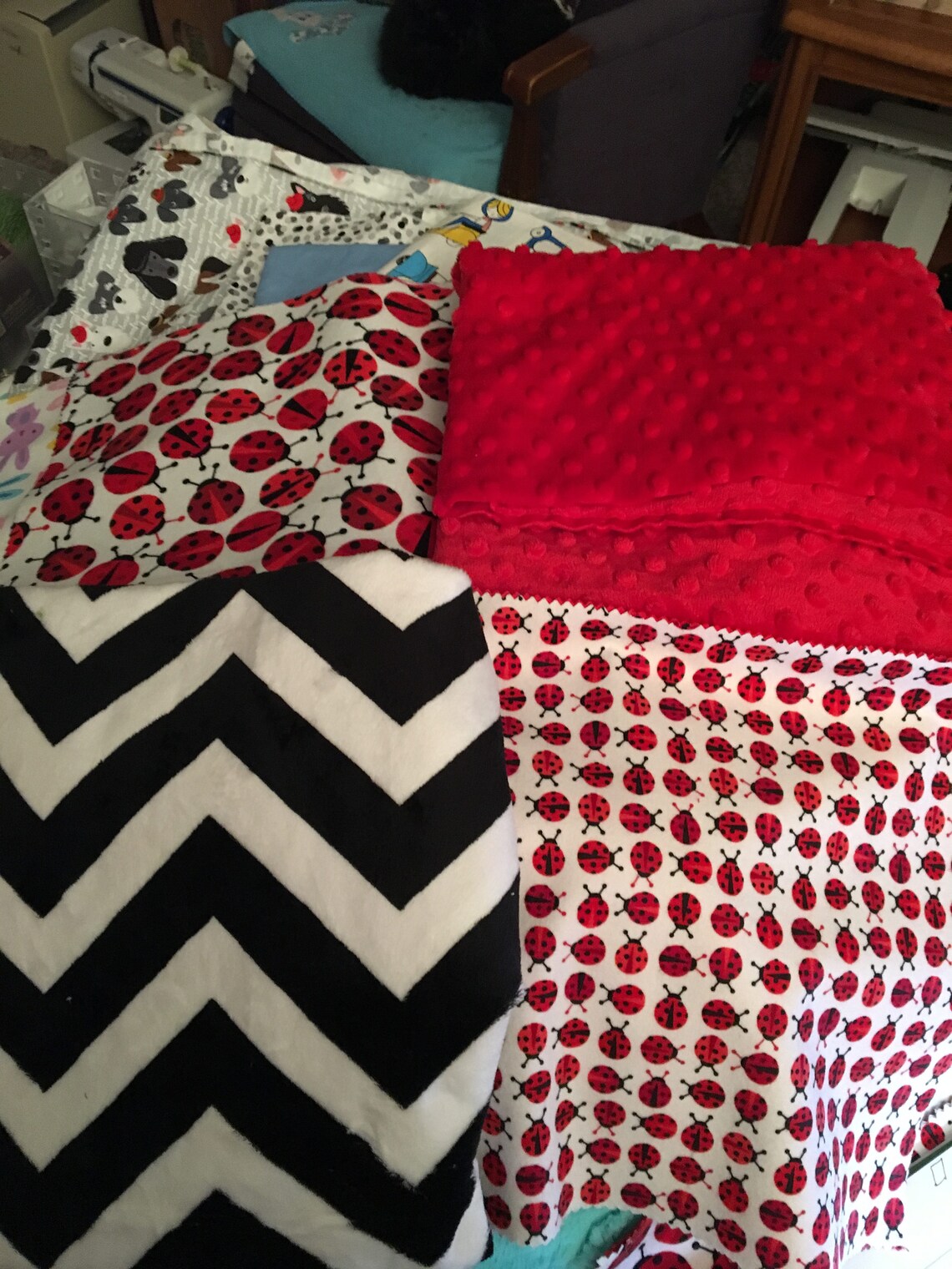 Ladybug Blanket Personalized Baby Gift, Rag quilt sensory lovey blanket