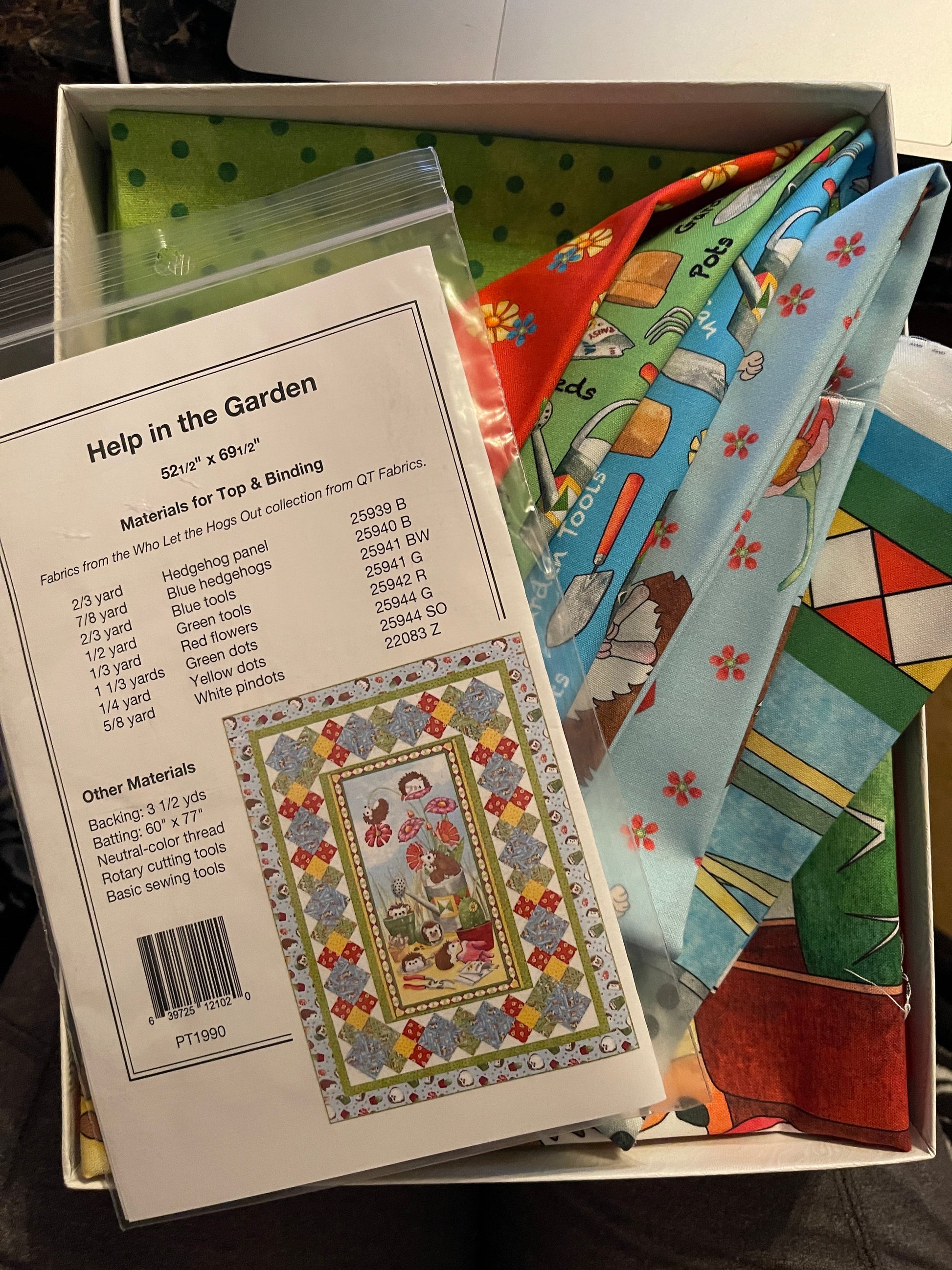 QT Fabrics Quilt Kit with box Who Let The Hogs Out Quilt Kit Help In The Garden by Pinetree Country Quilts