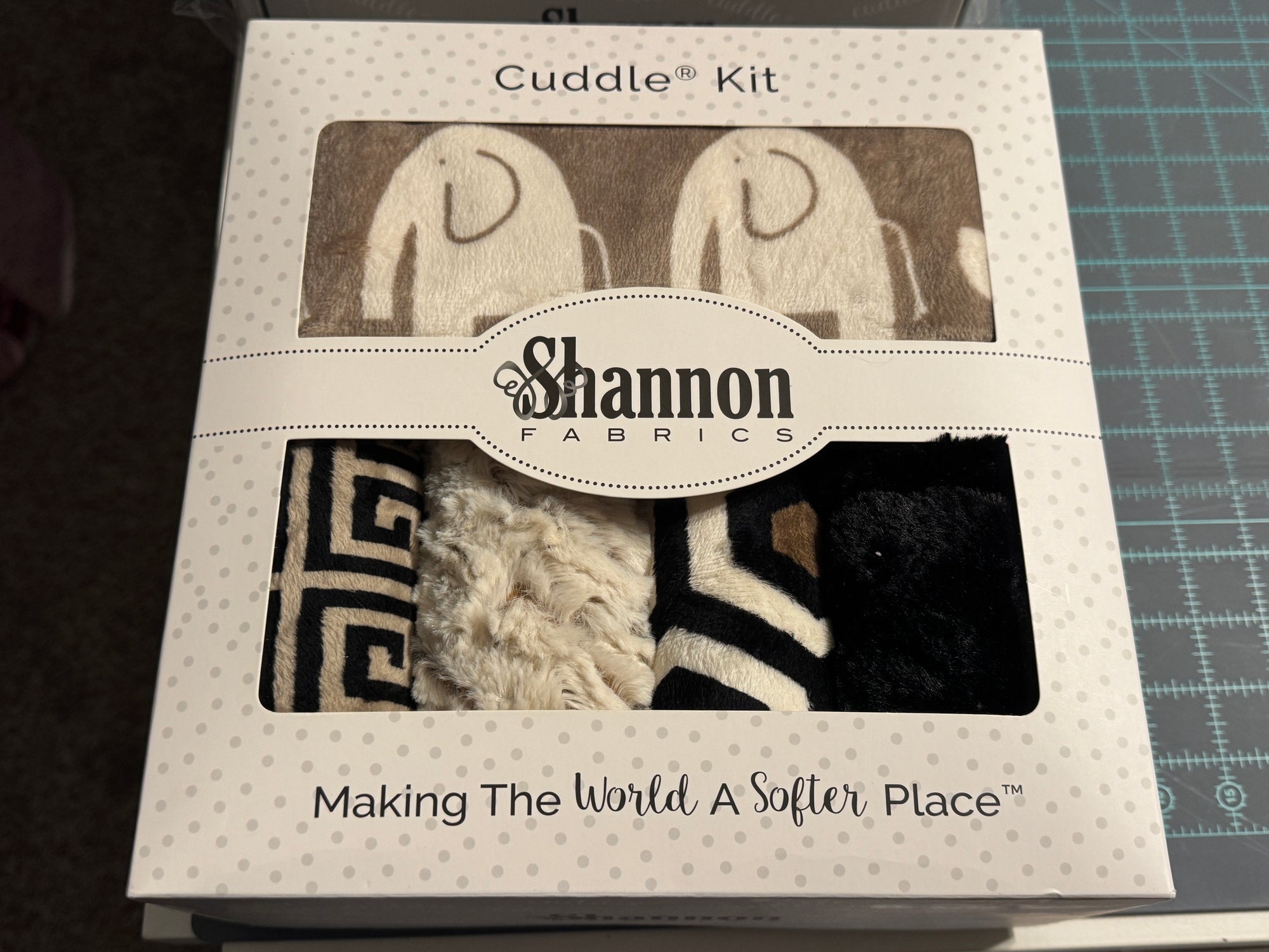 Dolce Luxe Crazy 8 Cuddle® Quilt Kit | Precut Shannon Cuddle® Strips
