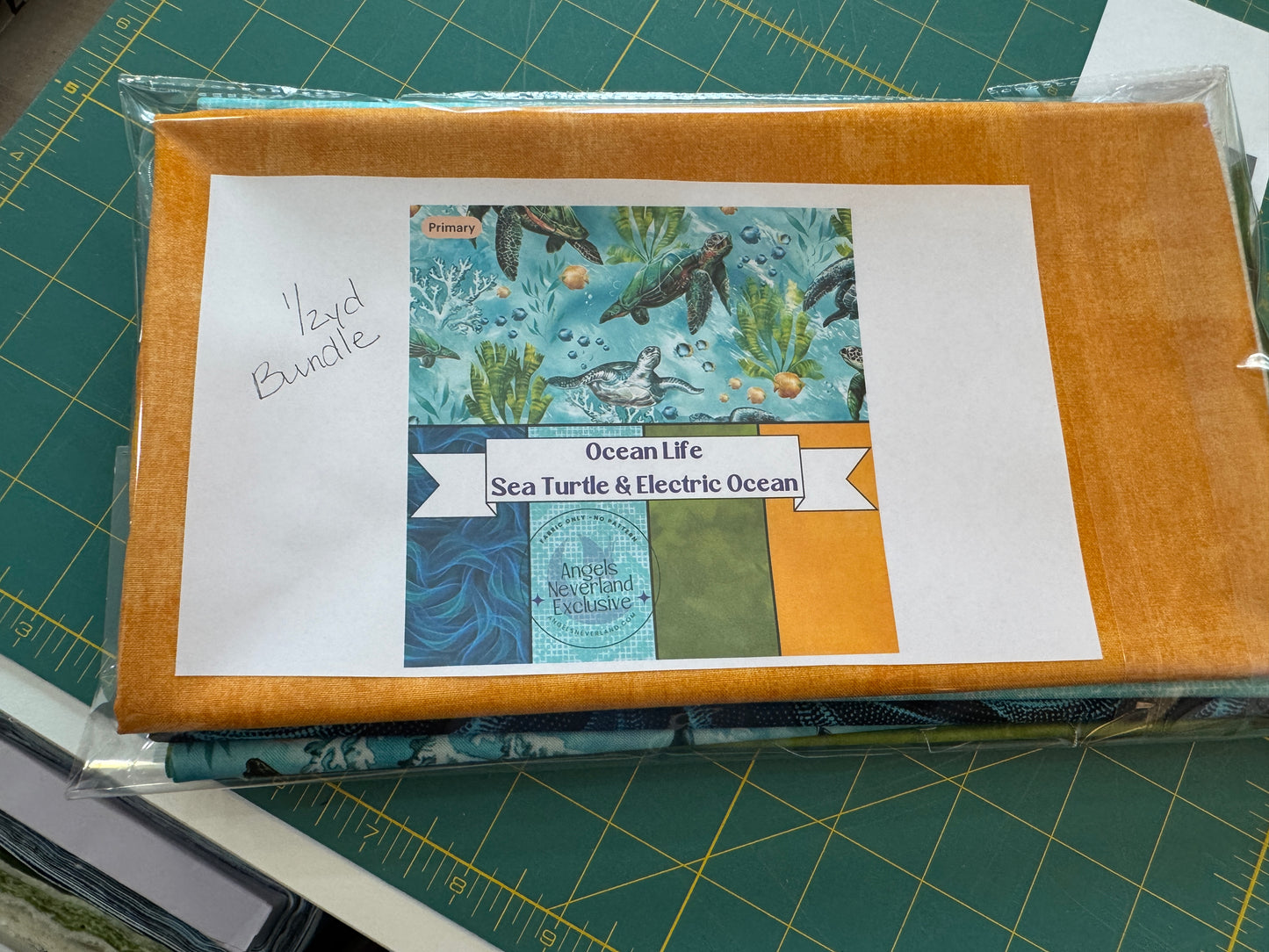 Ocean Life FQs or Half Yard Bundle - Sea Turtle and Electric Ocean Fabric