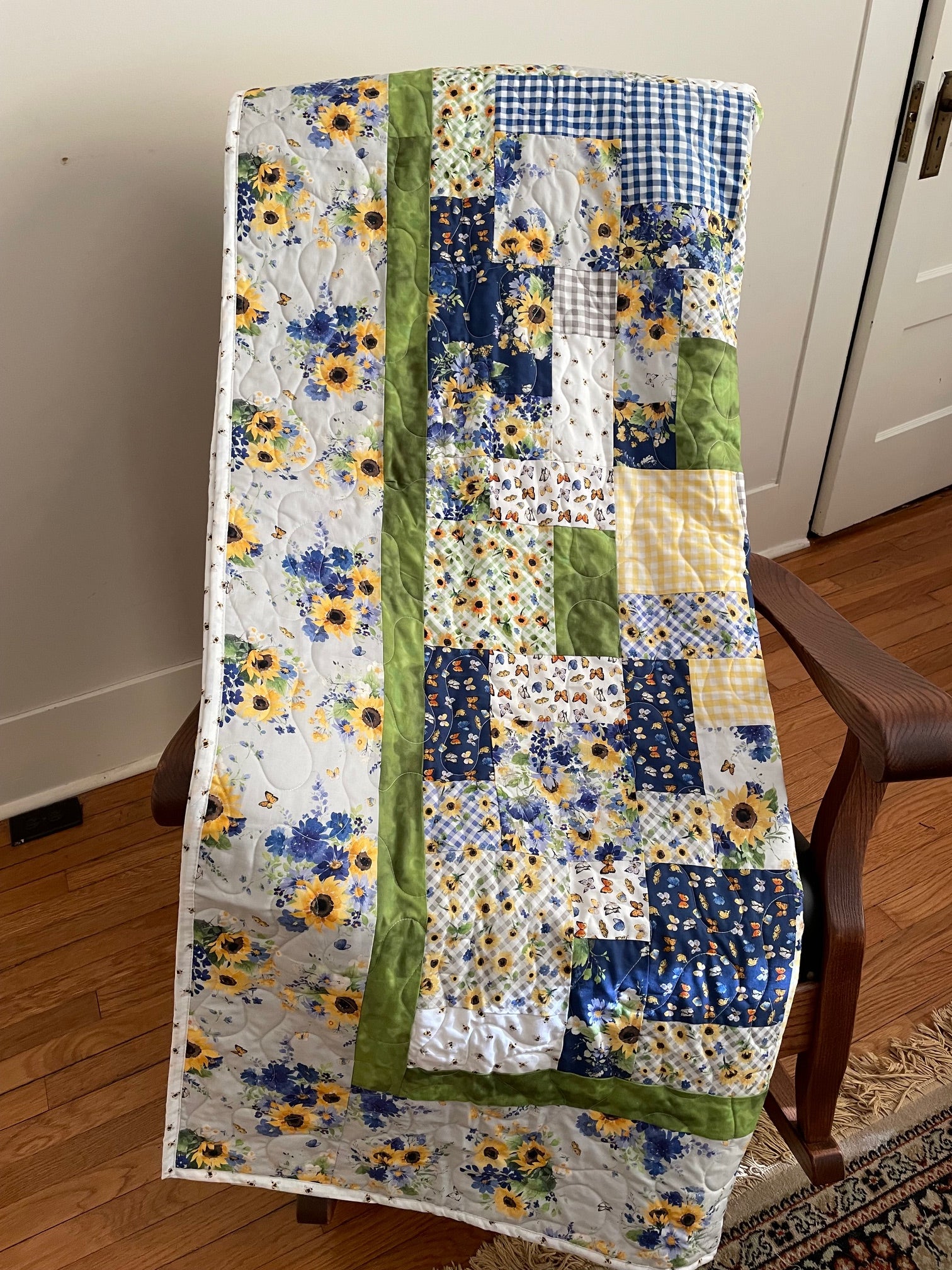 Sunflower Bouquets Beginner Quilt Kit Easy as ABC and 123 Pattern for Lap Size Quilt