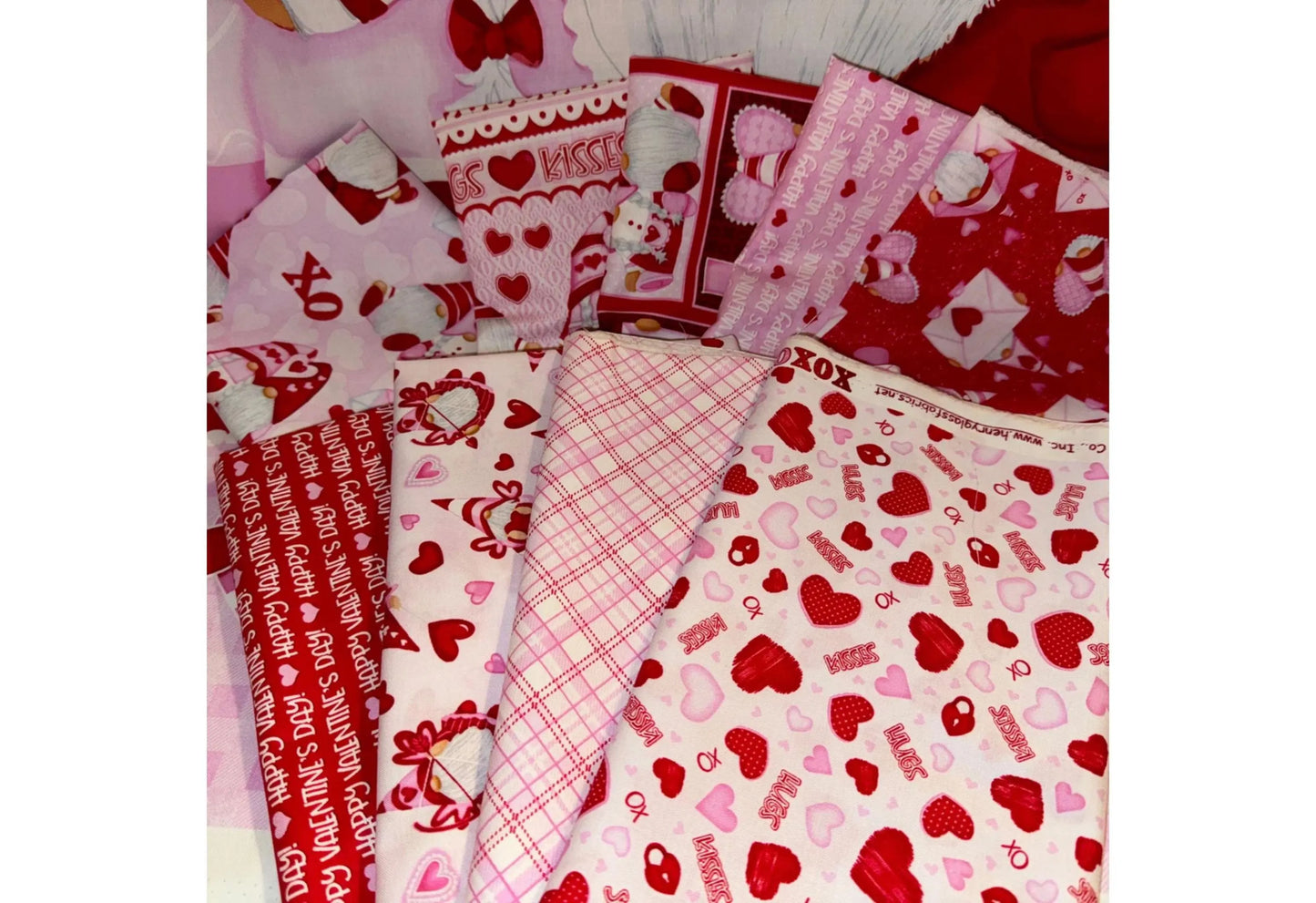 Gnomie Love Henry Glass Fabric bundle, Gnome Fabric Panel and 9 fabrics, Gnome Valentine's Day Fabric